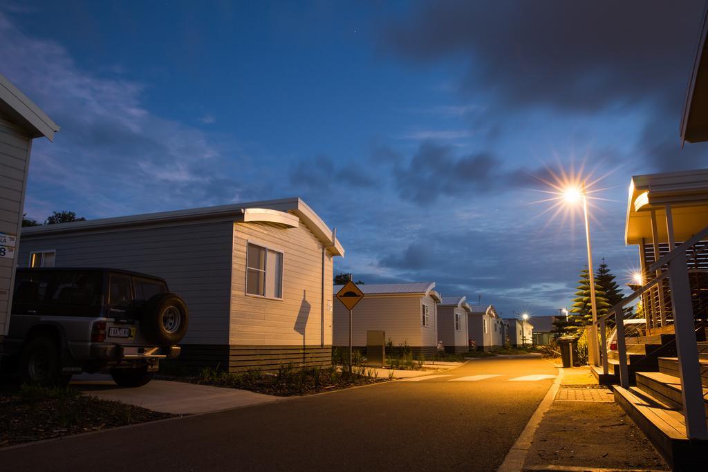 Nrma Stockton Beach Holiday Park Hotel Szoba fotó